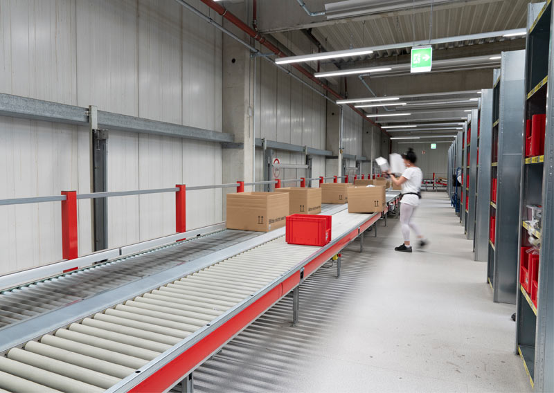 Complete renewal of the Büroring central warehouse in Haan