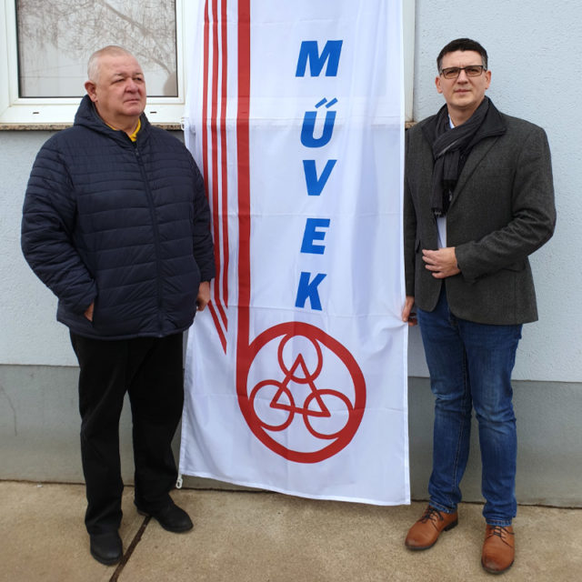 Die ROFA AG übernimmt die restlichen Gesellschaftsanteile der ROFA ...